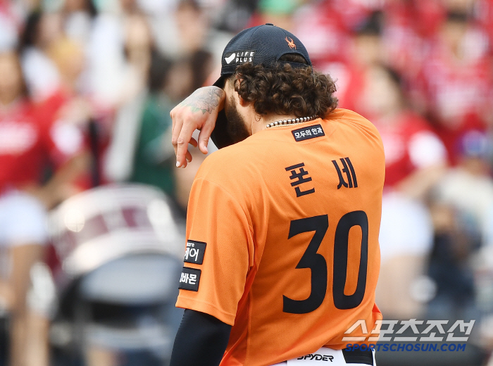 아빠 되는 폰세가 눈물 흘린 이유 "하늘에 계신 엄마, 저 이제 TV에 …