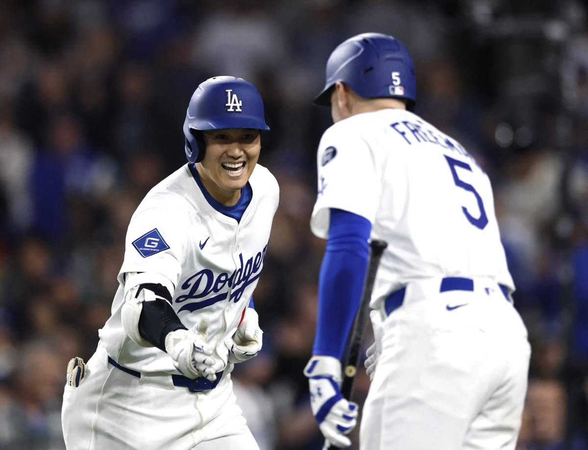 '이러면 60홈런도 가능한데' 오타니, 16호포 ML 홈런 첫 단독 선두…