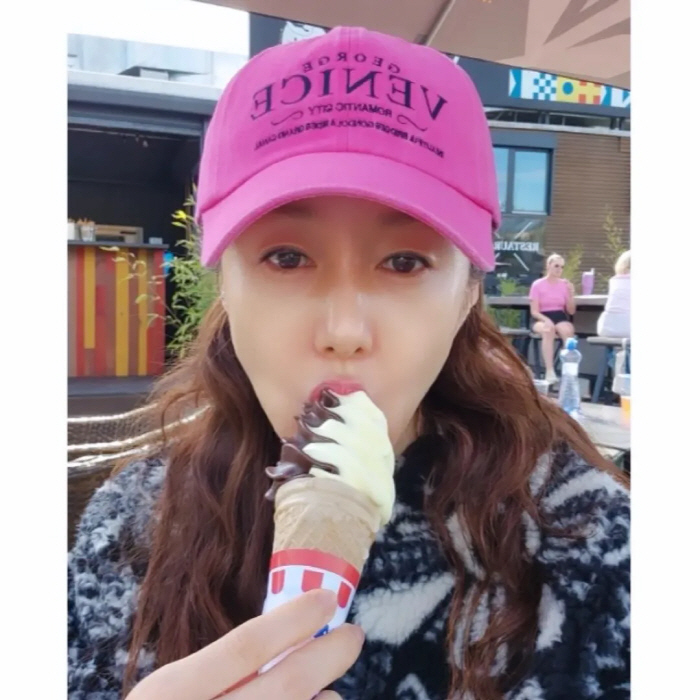 김지수, 한국 떠났다...유럽서 새로운 시작 "여행이 아닌 일상, 단조로…