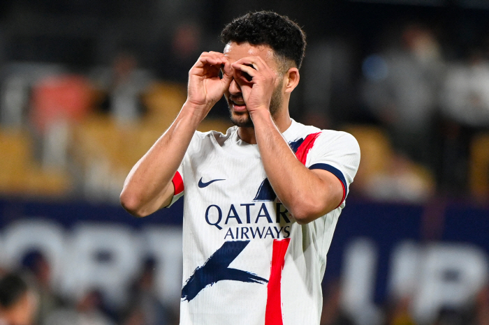 '전력 외 취급' 이강인보다 억울하다!...'18골' 활약에도 'PSG …