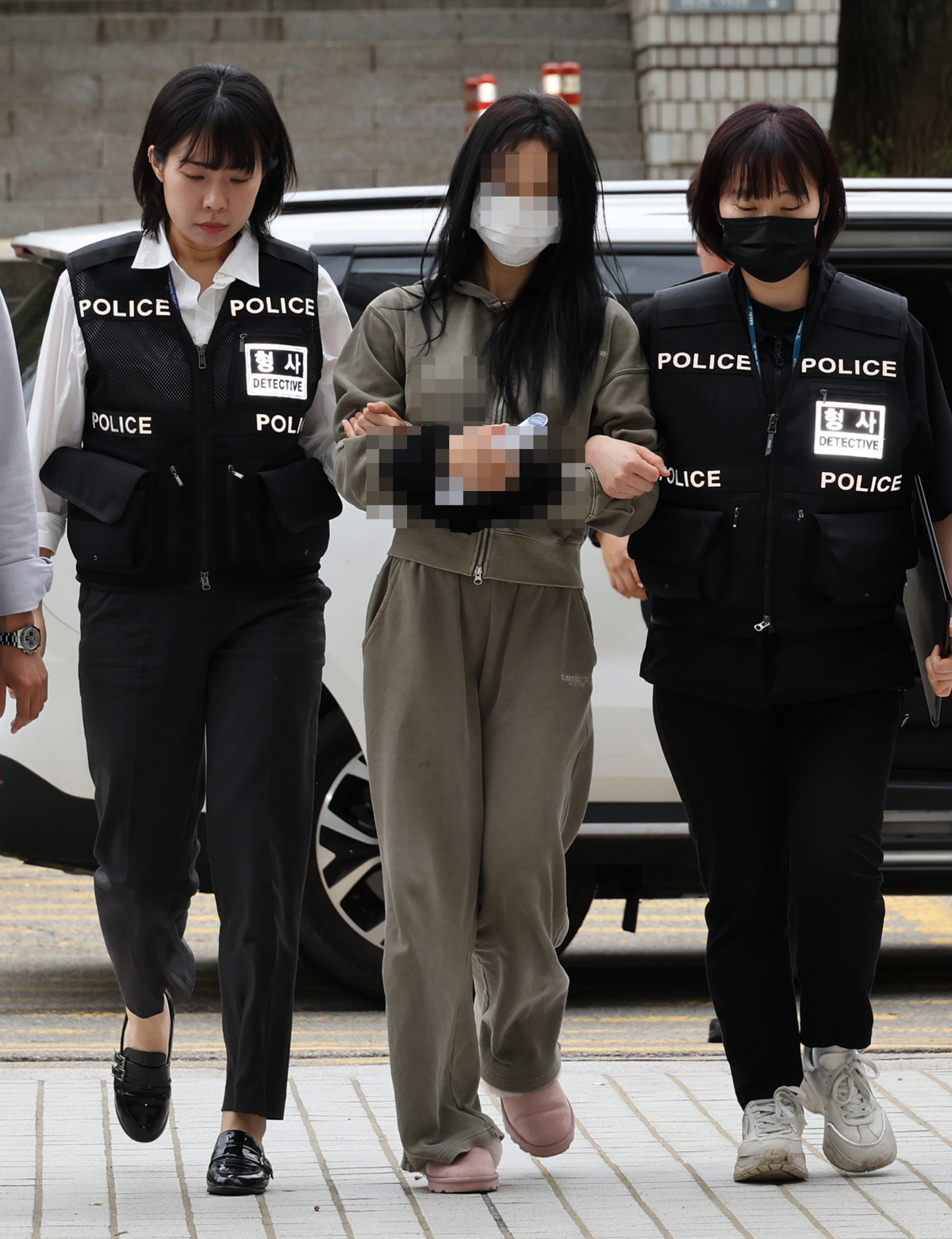 "法, '공갈女, 미수男' 구속" 유로파리그 결승전 출격, '축구인생' …