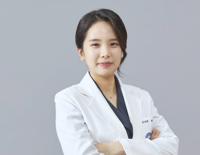 "생후 3개월 이전 항생제 처방 여아, 조기 사춘기 가능성 33% 더 높…