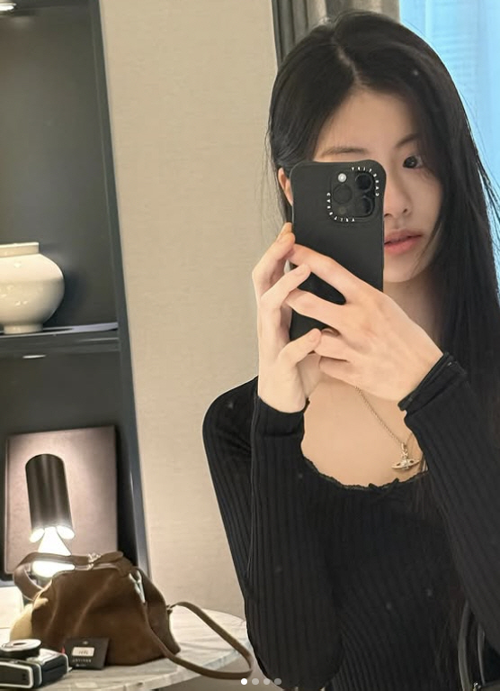 '르세라핌 학폭 탈퇴' 김가람, 연예계 복귀하나…3년만 첫 근황 공개[S…