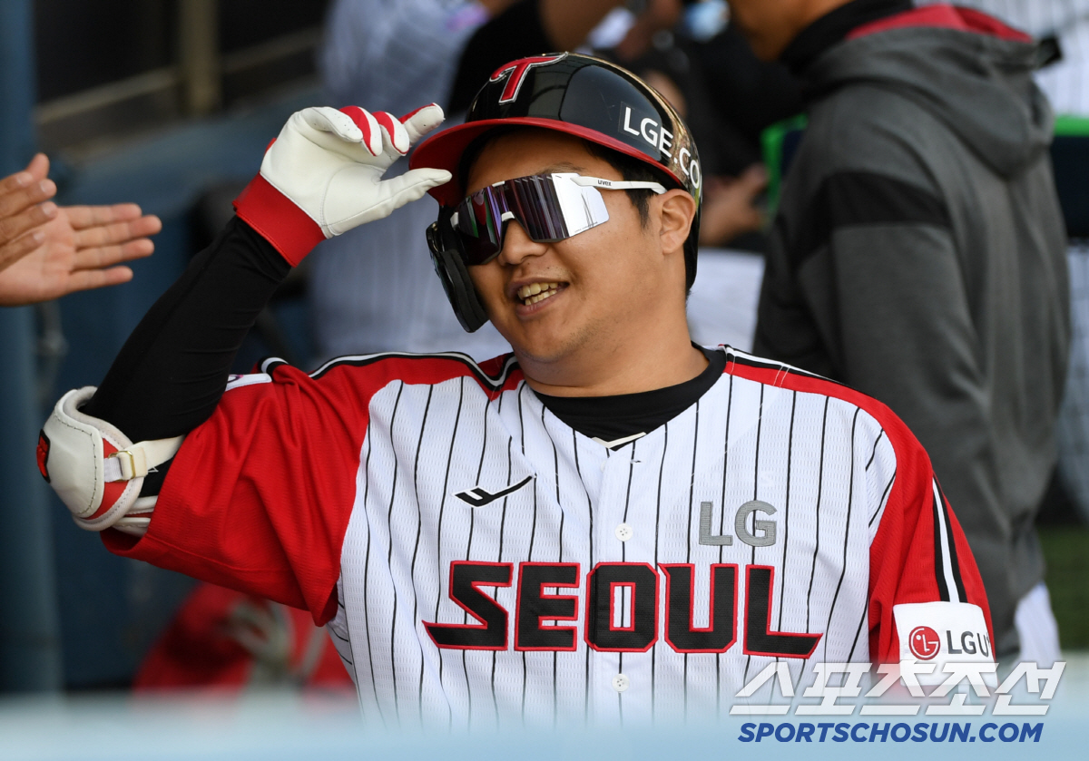 '30승 선착 신바람' LG 선두 질주, kt 5대1 완파…치리노스 6승…