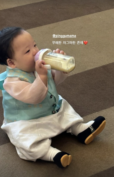황보라, 5성급 호텔서 럭셔리 돌잔치…고급 코스요리 대접 "첫 생일 축하…