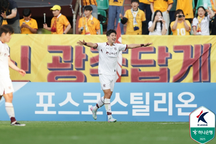 [포항 현장리뷰]'아사니 PK 실축'→'박인혁 89분 극장골' 광주, 포항전 1-0 승리...리그 5위 도약