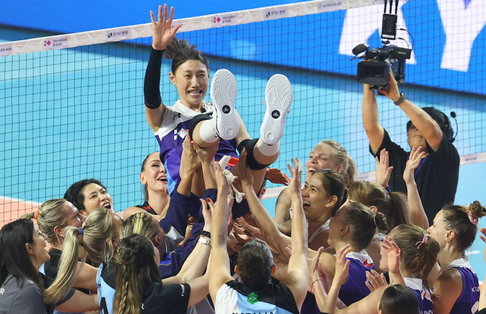 진짜 끝났다.. 김연경, 컴백 질문에 단호박 → 