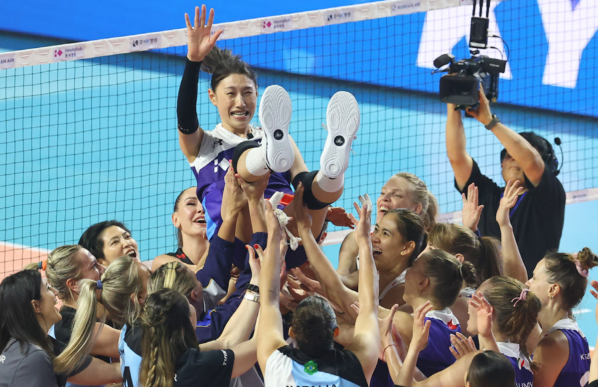 진짜 끝났다.. 김연경, 컴백 질문에 단호박 → "이젠 좀 쉬고 싶습니다…