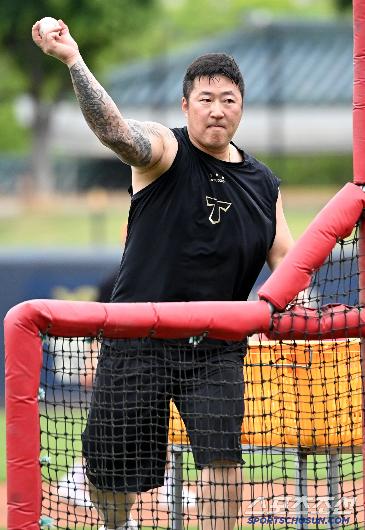 '와 도대체 FA 또 얼마 줘야 돼' 8→4위 판 뒤흔든 KIA, 이 선…