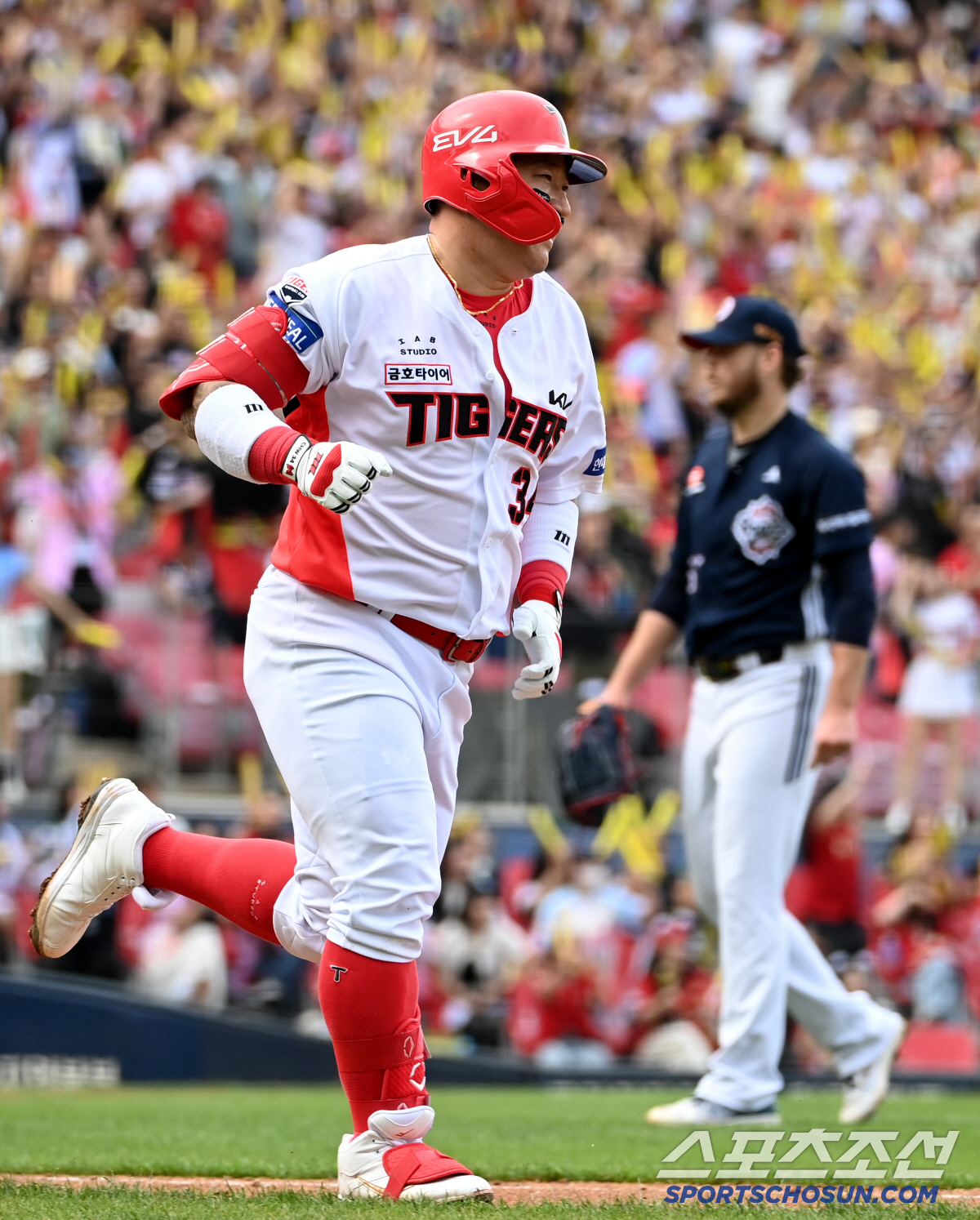 '와 도대체 FA 또 얼마 줘야 돼' 8→4위 판 뒤흔든 KIA, 이 선…