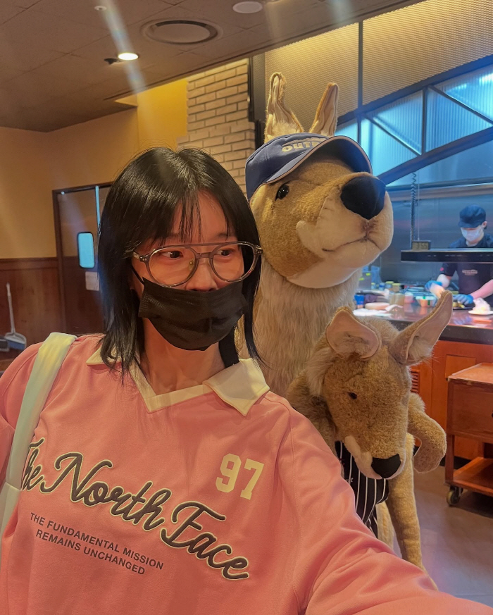 모니카, 임신 후 통통하게 오른 볼살…무대 위 카리스마는 어디?[SCin…