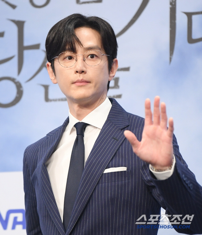 [공식] 권율, 품절남 된다..24일 비연예인 여자친구와 백년가약 "인생…