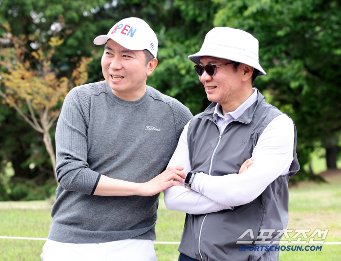 다시 뭉친 '리우 인연' 정몽규X신태용X유승민, 필드 위 '웃음꽃' 우정…