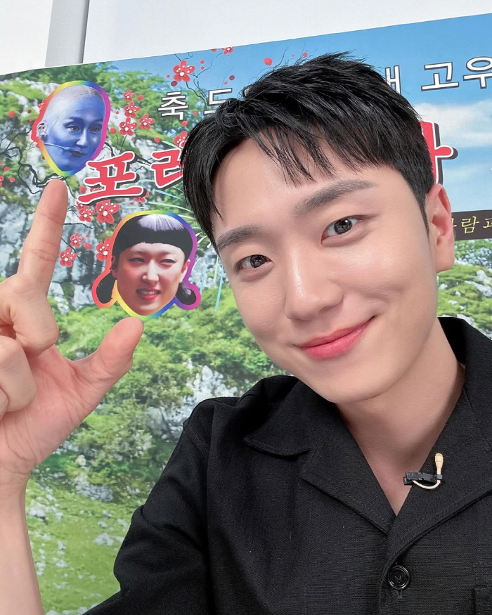 '전역' 고우림, ♥김연아와 '신혼' 설렘에 더 밝아진 미소...커플링도…