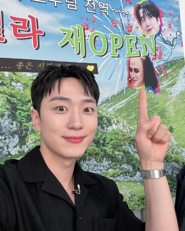 '전역' 고우림, ♥김연아와 '신혼' 설렘에 더 밝아진 미소...커플링도…