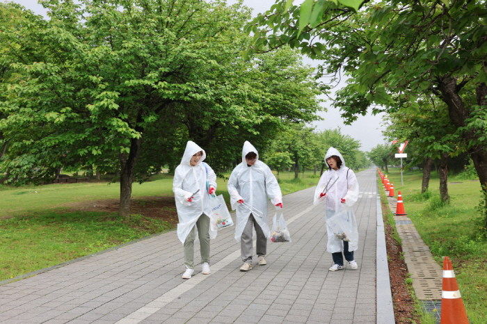 [경륜경정]경륜경정총괄본부, '미사경정공원 쓰담 걷기'…친환경 활동에 앞…