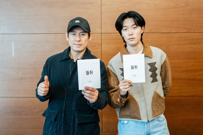 [공식] 이번이 처음이라고? 류준열·설경구, '들쥐'로 연기인생 첫 호흡
