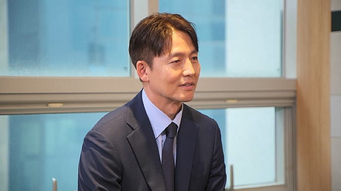 이정진 "최근 연애는 2년전, 비혼주의자 아냐"..결정사까지 찾아갔다(신…