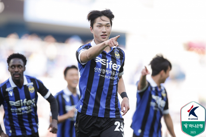 짜디짠 짠물수비→12경기 단 5실점...'7연승' 인천, 공격만큼 압도적…