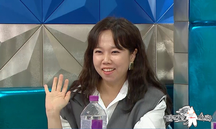 홍현희♥제이쓴, 가족 해외 이민설 밝혔다..."커뮤니티에서 오해 생겨" …