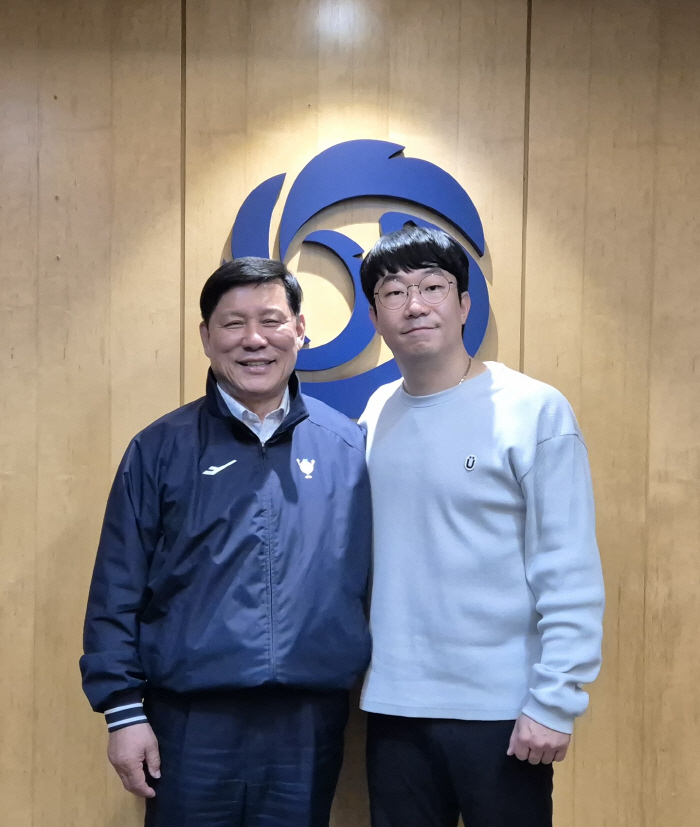 KBO-선수협, 본격적 소통 시작되나…허구연 총재-양현종 회장 첫 간담회