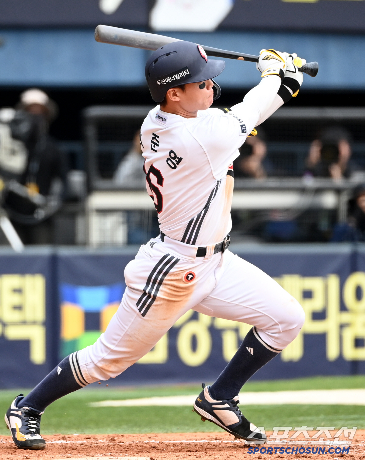 이럴수가 오늘 스타팅이었는데.. 두산 또 부상자 발생! 유격수 박준영 1…