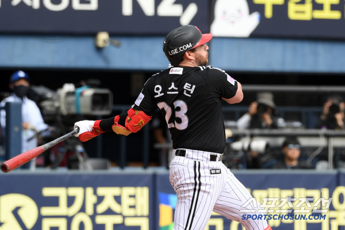 홍창기 시즌아웃 날벼락 충격인데... 홈런 2위 박동원, 오스틴마저 선발…