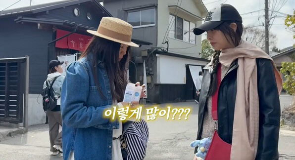 "이렇게나 많이?" 황신혜, 딸의 현금 선물에 울컥..일본서 생일 감동