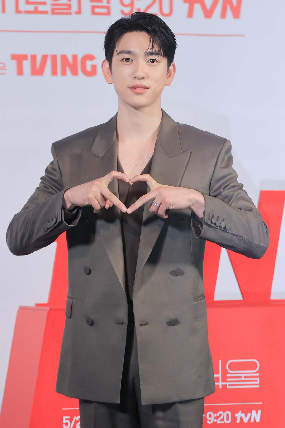 '미지의 서울' 박진영 "군 전역 후 첫 작품..박보영 덕에 바로 민간인…