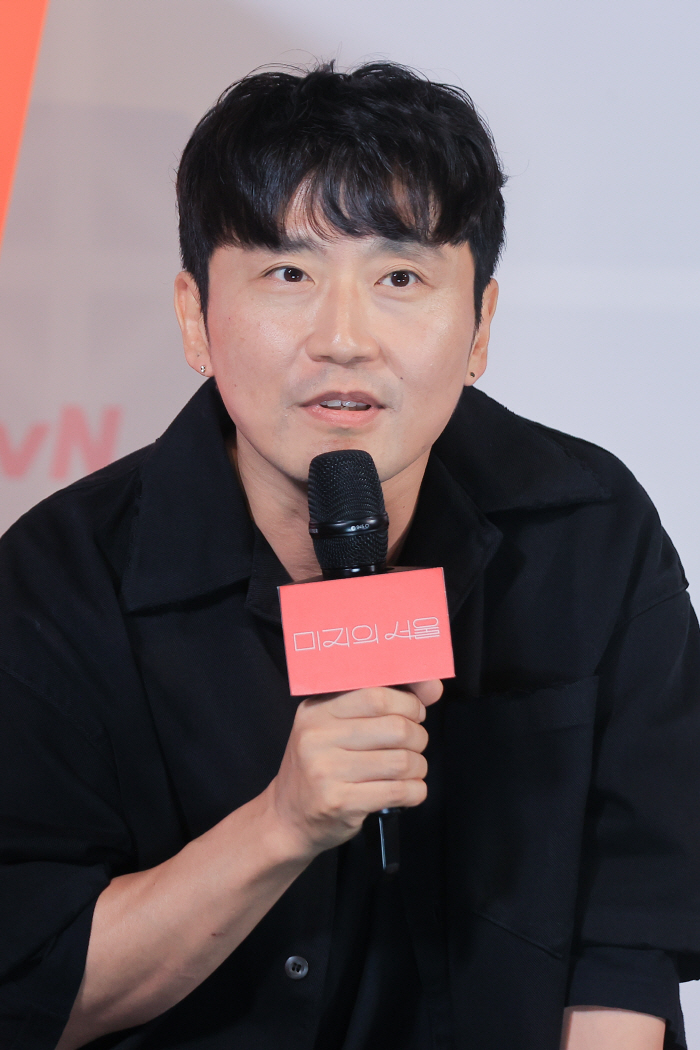 '미지의 서울' 박신우 감독 "모든 작품이 내 새끼..부담 낮추려 노력"