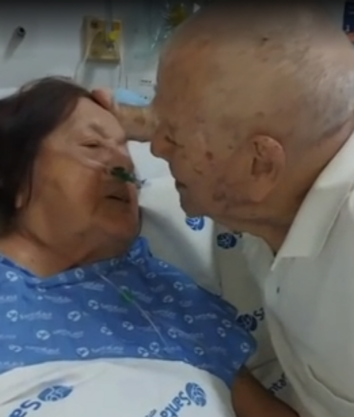 74년간 함께 산 부부 같은 날 세상 떠나…"신이여, 함께 데려가 주세요…