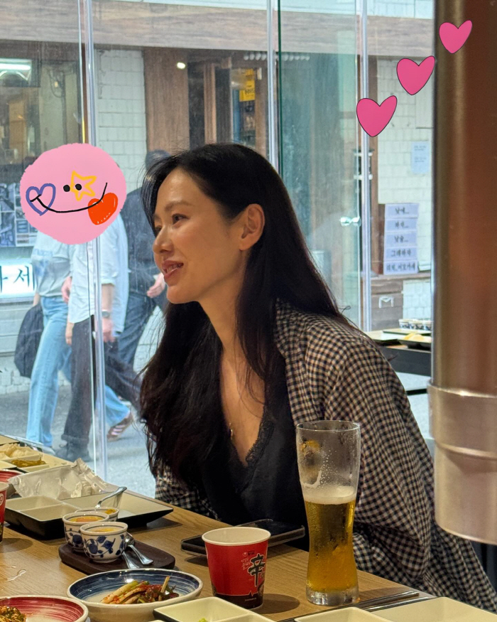 '톱스타도 똑같네'..'현빈♥' 손예진, 맥주와 컵라면이면 '힐링'