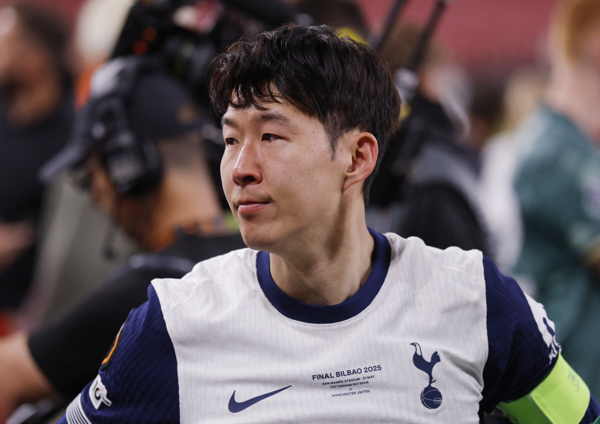 "충격" 손흥민 NO 메달→英 비난 폭발 '오히려 심판은 메달 획득'…U…