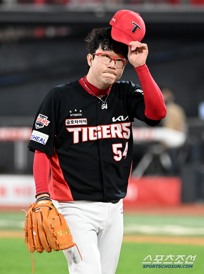 김도영 140m 초대형포! 박찬호 3안타! 양현종 3승! KIA 연패 끝. 8-3 KT에 설욕하며 '싹쓸이' 모면