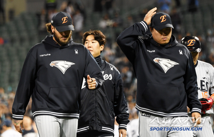 '구겨진 자존심' 신예 김녹원과 맞대결에서 판정패...굳어버린 에이스 폰…