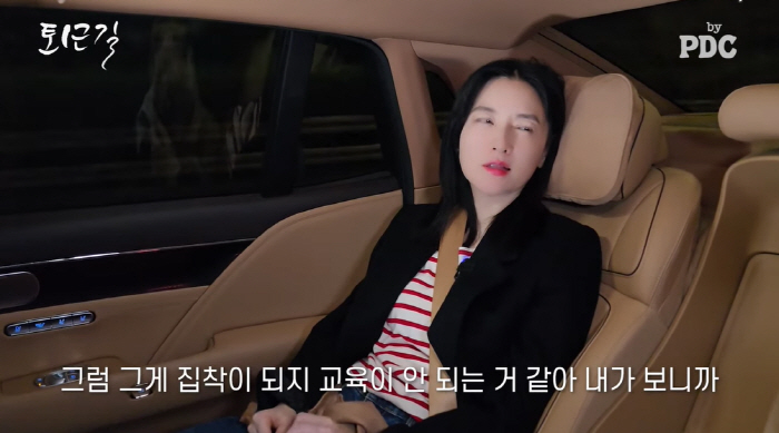 '15살 쌍둥이맘' 이영애, 자녀 교육관 언급 "옆에 붙어있는 건 집착,…
