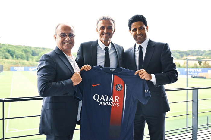 'PSG 지운' 이강인, 파리 잔류 유력 정황 포착! '영입 주도'한 캄포스 2030년까지 연장계약[오피셜]