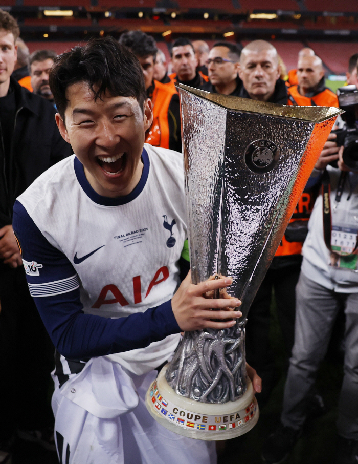 "진심으로 사과드립니다" 동네대회로 전락한 유로파리그, UEFA 결국 손…