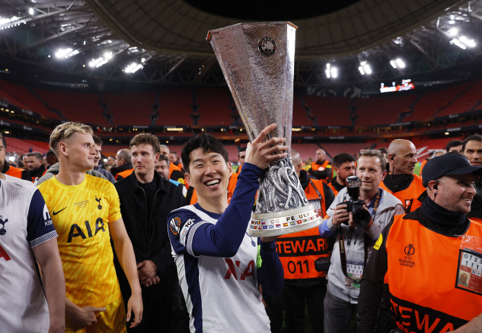 정몽규 회장, 韓 캡틴 손흥민 우승 축하 "국민께 큰 기쁨과 용기를 줘서…