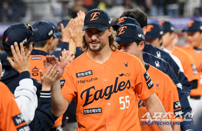 '롯데 타선 잠재운 대전 예수' 155km 강속구+마구에 가까웠던 스위퍼…