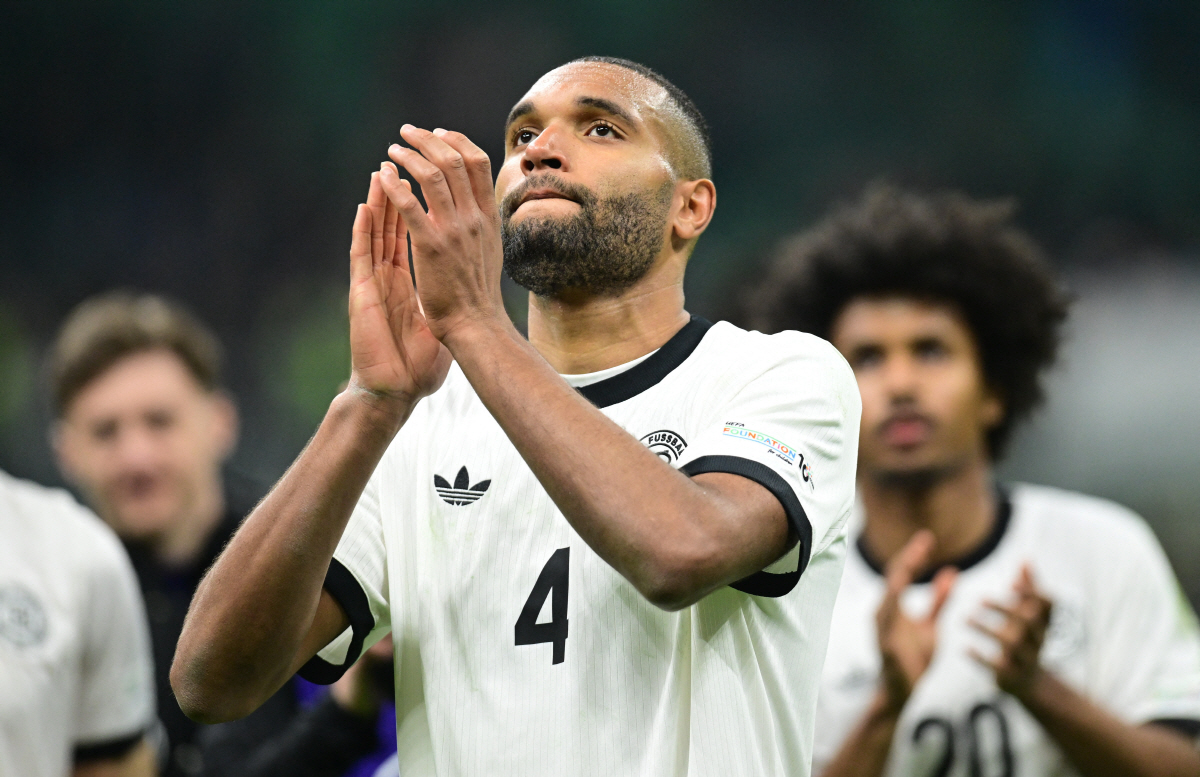 'HERE WE GO' 떴다! 김민재 올여름 헐값 방출 신호탄?→"무패 …