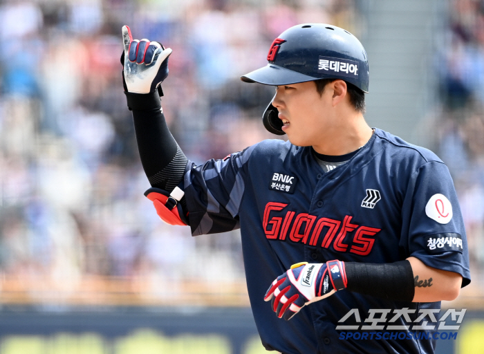 3할 2루수 하루 만에 라인업 복귀 