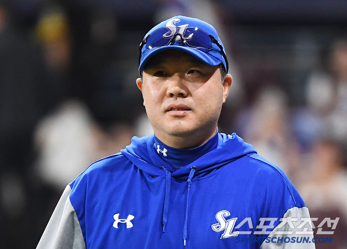 "슬라이딩하다 골반이" 삼성 어쩌나…이재현 선발 제외, '어깨 부상' 김…