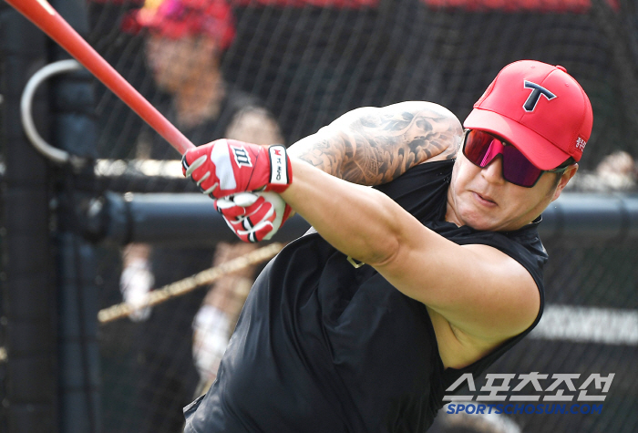 "3000안타도" 42살에 KBO 새 역사 진짜 가능할까, 2500안타 …