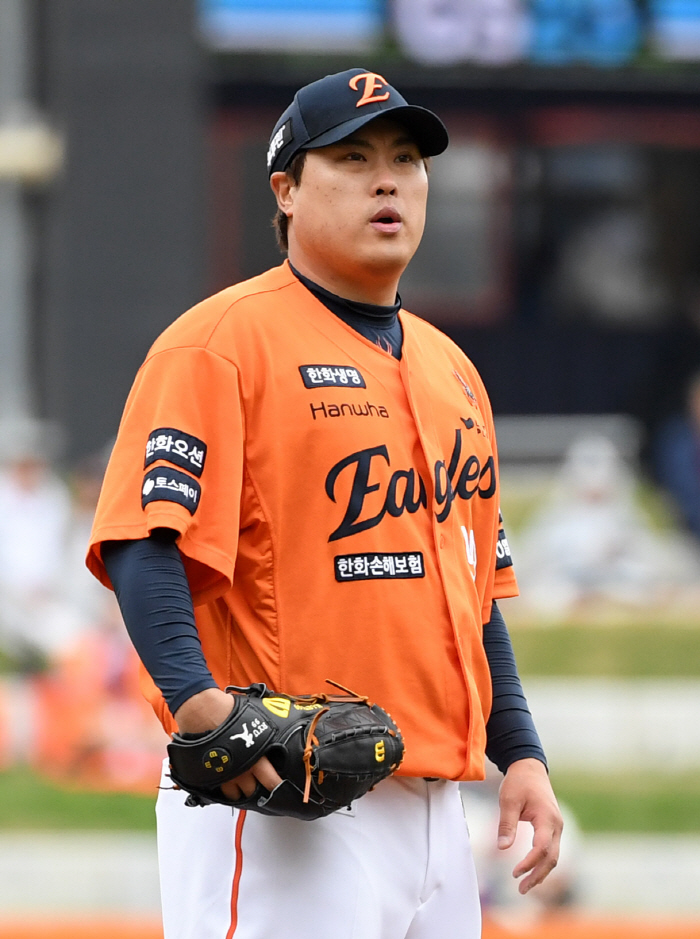 자2언츠 양보 못한다…손호영 개인 최다 5안타&결승타 미쳤다! 롯데, 연…
