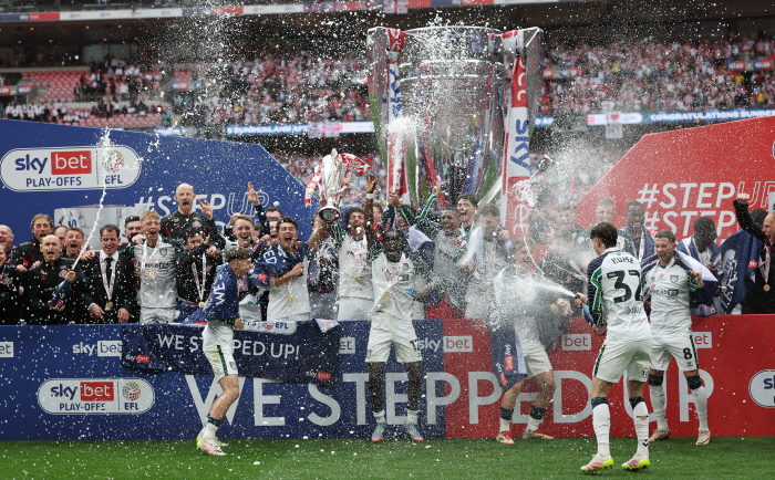 우리가 간다! 지동원의 '죽어도 선덜랜드' 8년만 EPL 복귀…'추가시간…