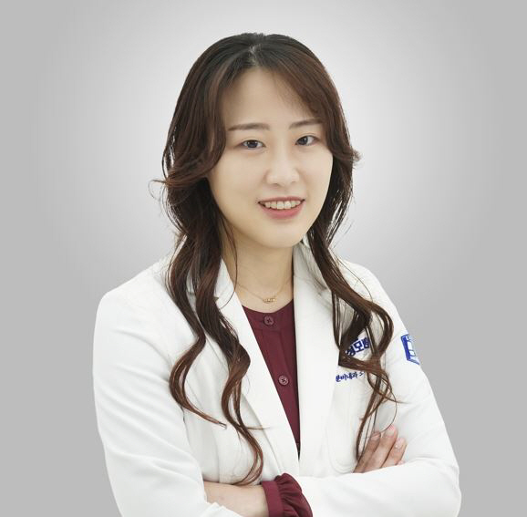눈 튀어나오는 '그레이브스병', 갑상선기능항진증 주요 원인…여성 3~8배…
