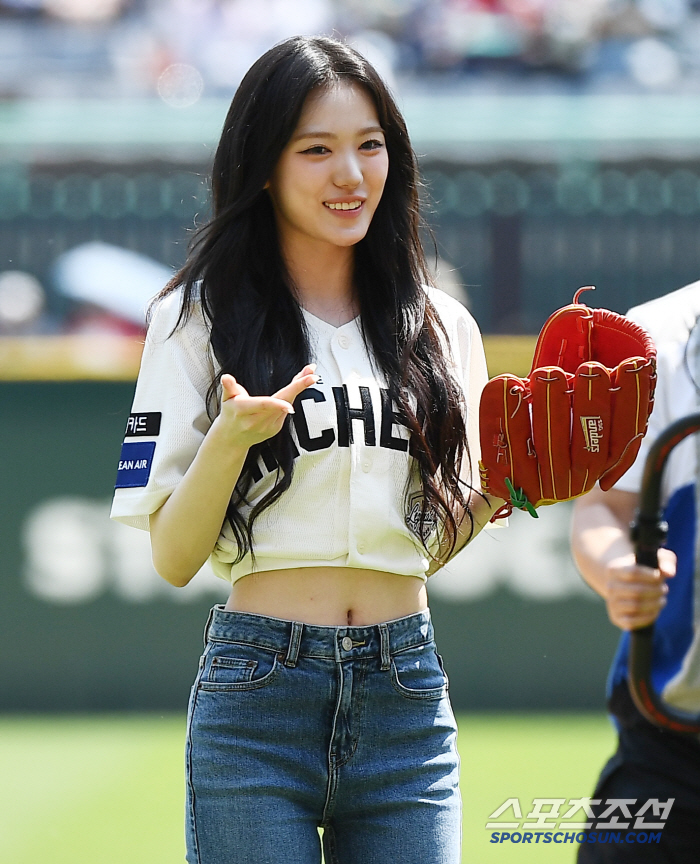 [포토] 키키 수이 '던져도 될까요?'