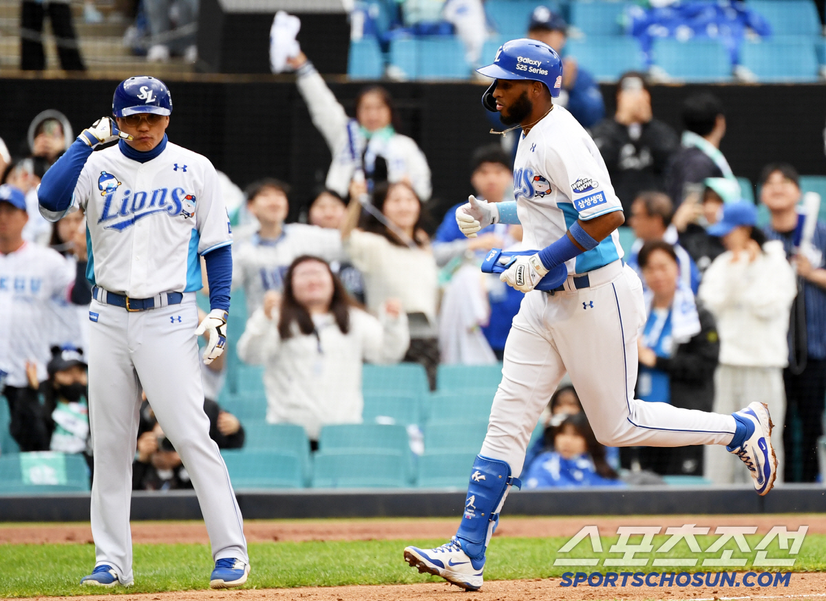 '퇴출 위기였는데, 감독 면담 후 OPS 1.175' 홈런왕 1순위, 대…