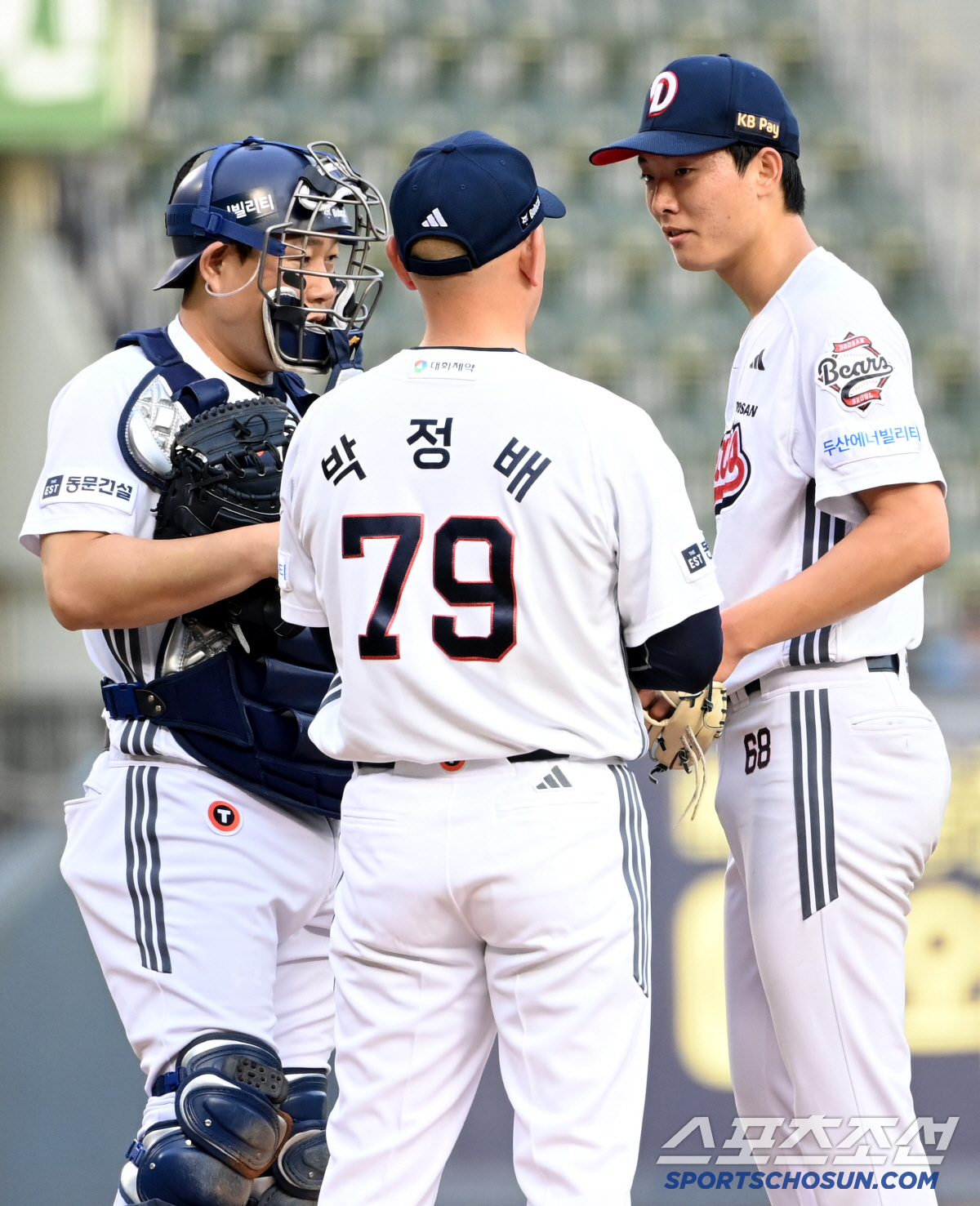 "친구한테 던지듯 해봐"…'19년 선배'가 이런 말을? 사령탑 인정한 '…